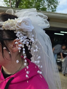 Vintage 1980s Beaded Bridal Headpiece & Veil • Pearls • Lace Trim